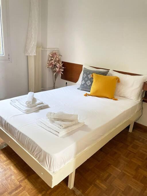 Cute And Quiet Apartment In The Center Of Атина Екстериор снимка